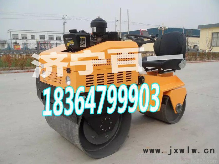 濟(jì)寧小型壓路機(jī)生產(chǎn)廠家 850座駕式雙鋼輪壓路機(jī) 水冷發(fā)動(dòng)機(jī)